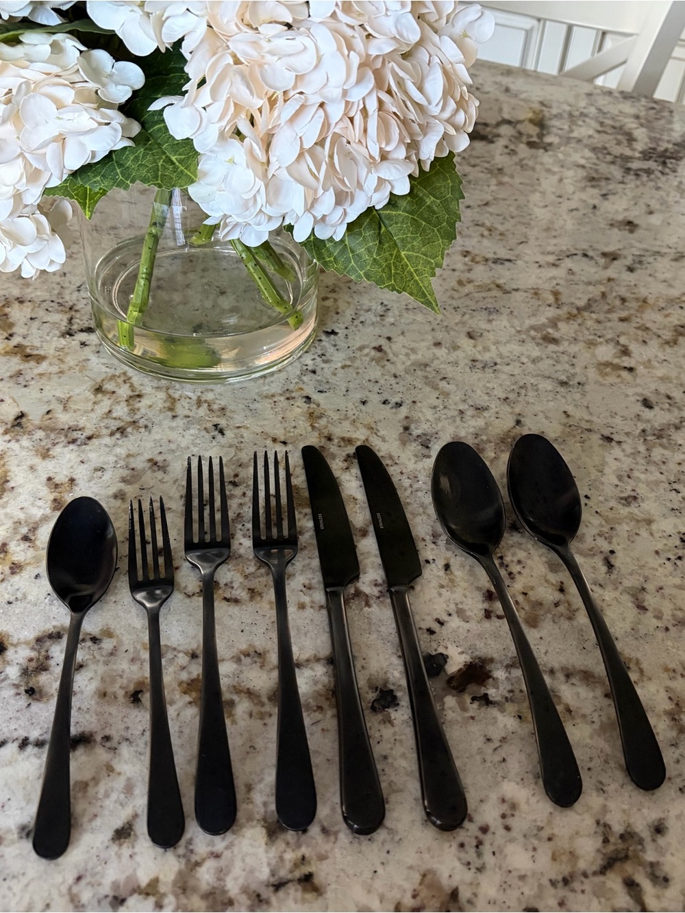 Pottery Barn flatware set (8 pieces)
